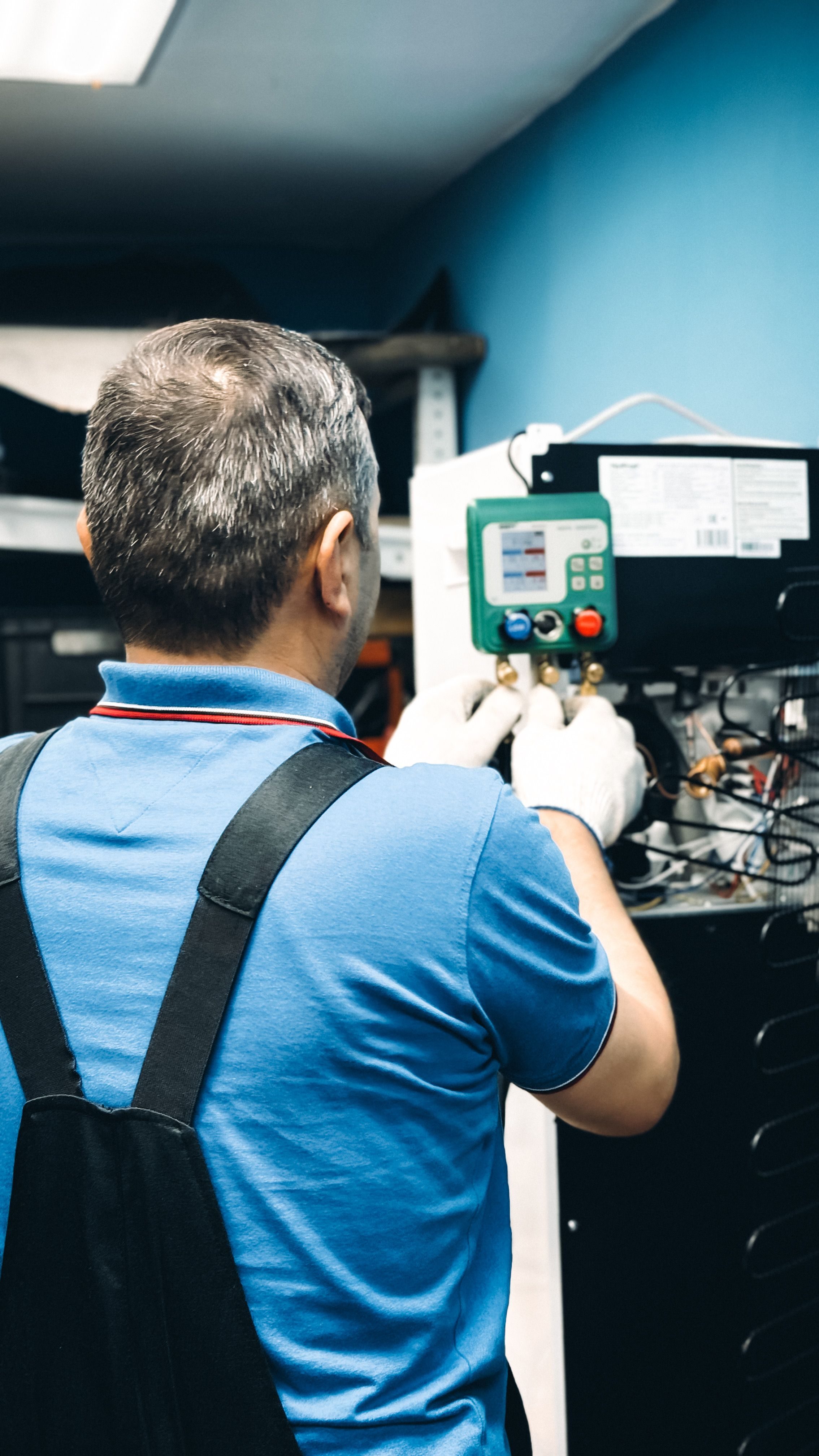 Air conditioning maintenance visit